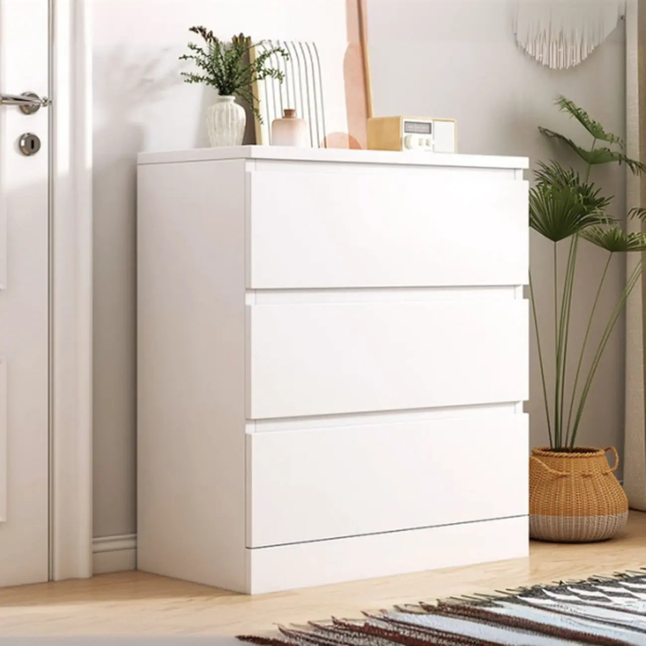 Armoire de rangement blanche autoportante avec tiroirs pour chambre à coucher