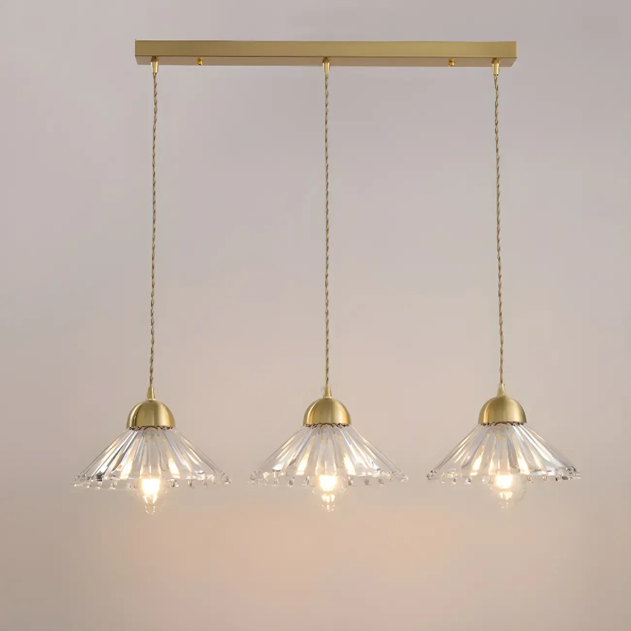 Suspension moderne en verre transparent à motif conique pour salon