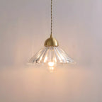 Suspension moderne en verre transparent à motif conique pour salon