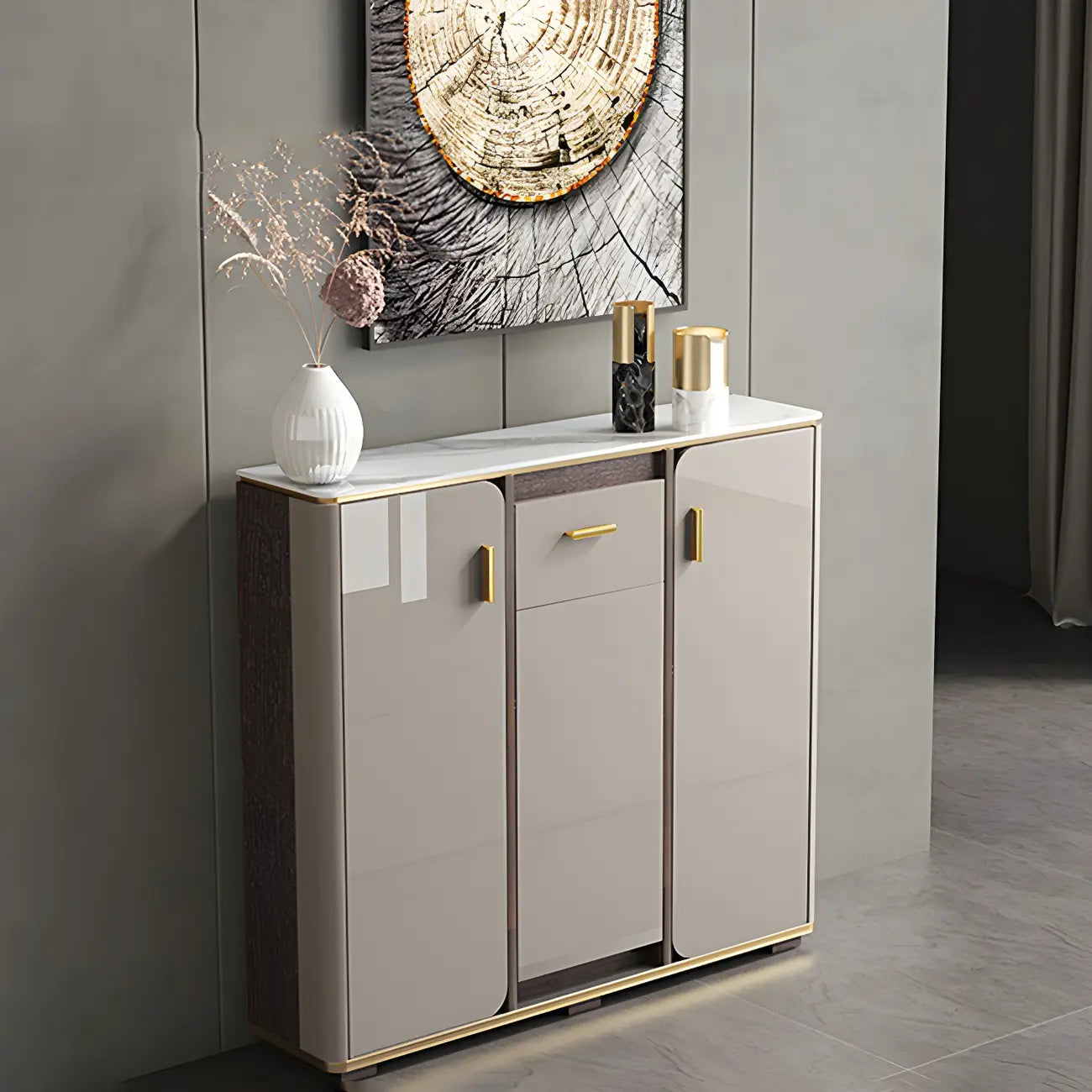 Buffet glamour blanc cassé avec plateau en pierre et placards