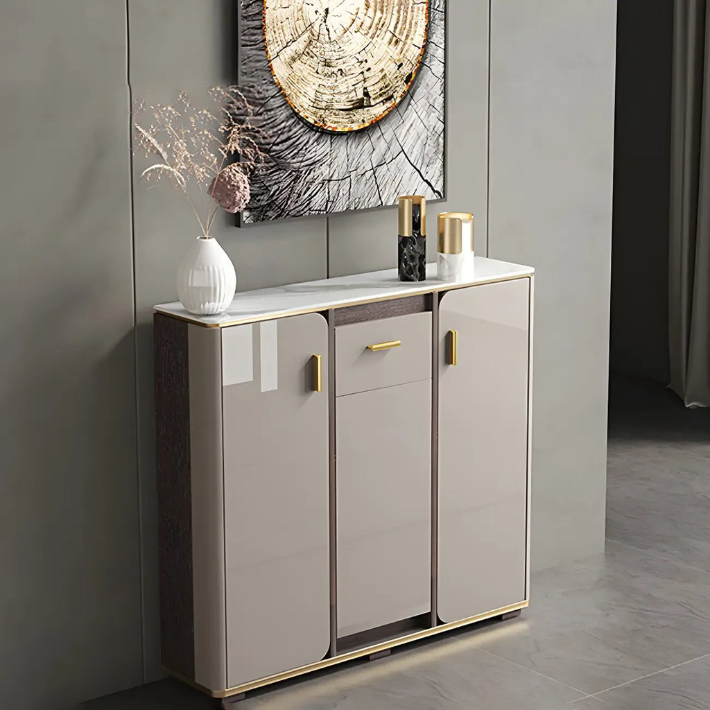 Buffet glamour blanc cassé avec plateau en pierre et placards