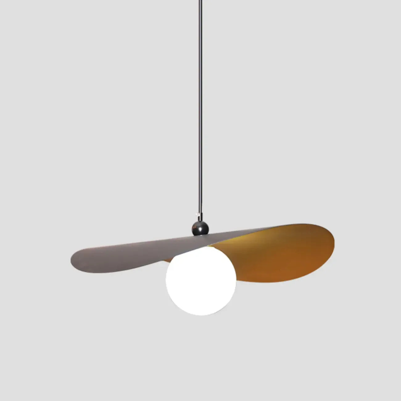 Suspension design en verre blanc avec abat-jour en forme de feuille de lotus