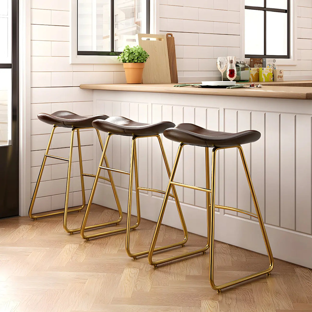 Tabourets de bar classiques en cuir marron selle, hauteur comptoir
