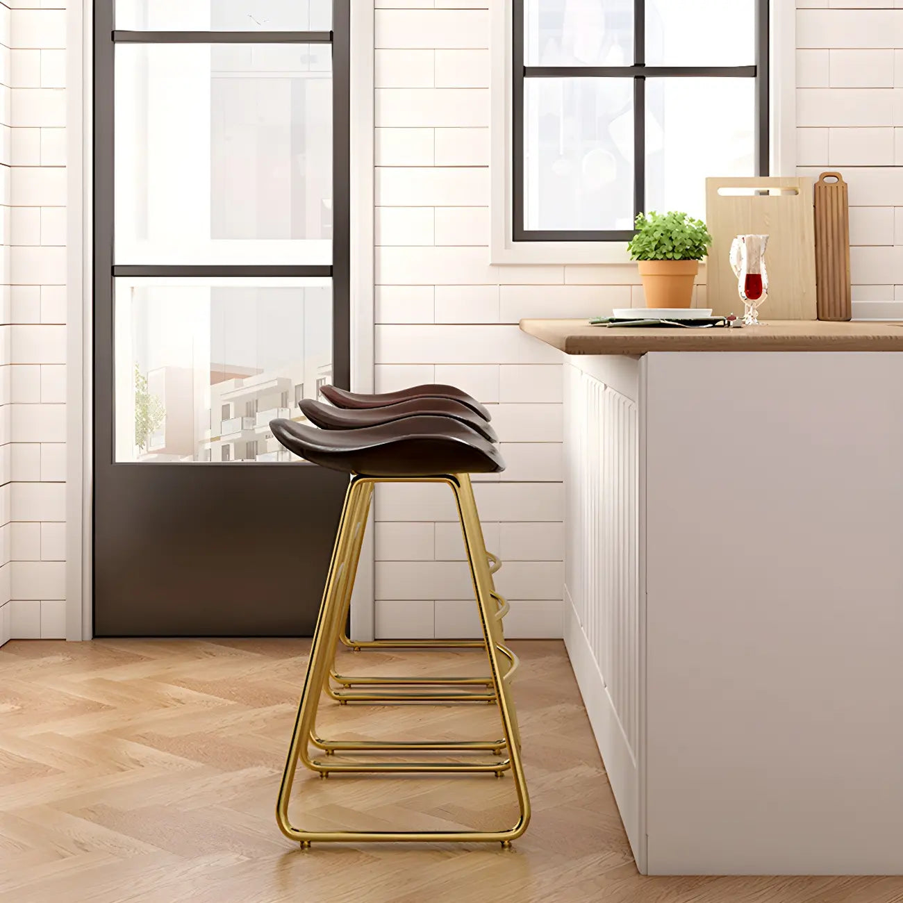 Tabourets de bar classiques en cuir marron selle, hauteur comptoir