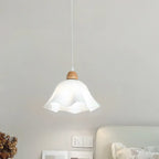 Suspension LED florale en verre opale à 3 lumières pour salle à manger