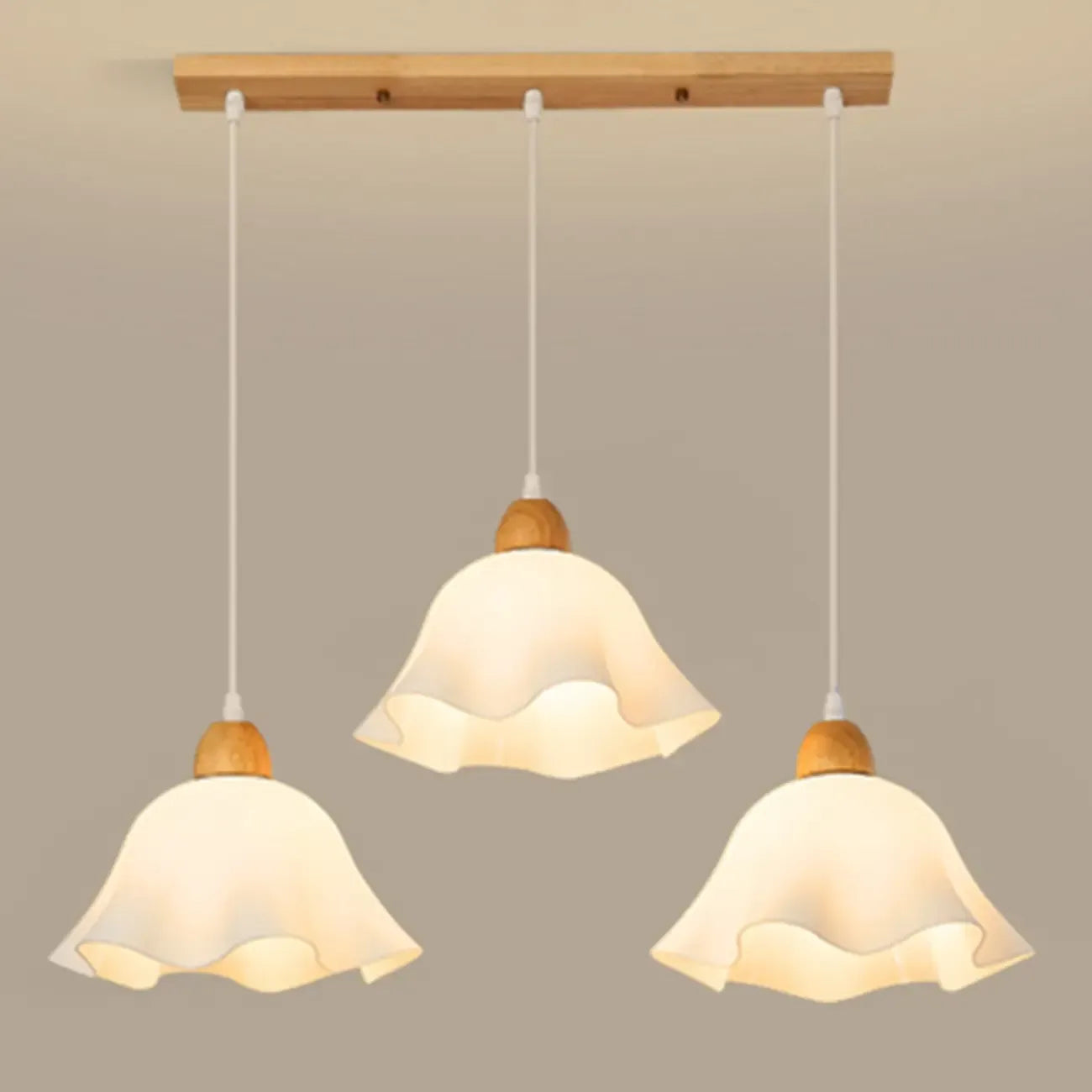 Suspension LED florale en verre opale à 3 lumières pour salle à manger