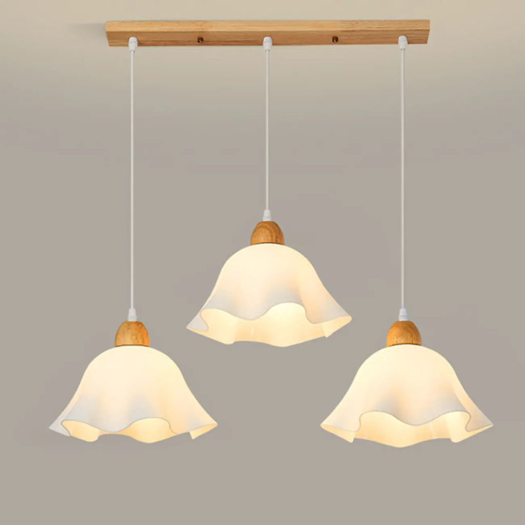 Suspension LED florale en verre opale à 3 lumières pour salle à manger