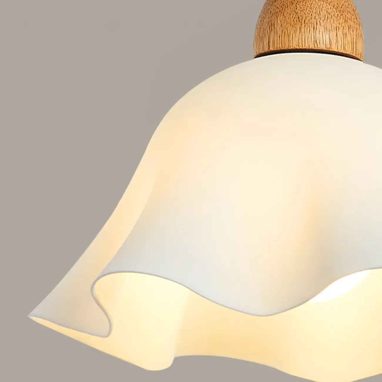 Suspension LED florale en verre opale à 3 lumières pour salle à manger