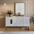 Buffet élégant et raffiné en bois avec tiroirs