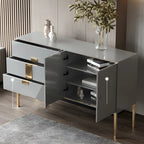 Buffet élégant et raffiné en bois avec tiroirs