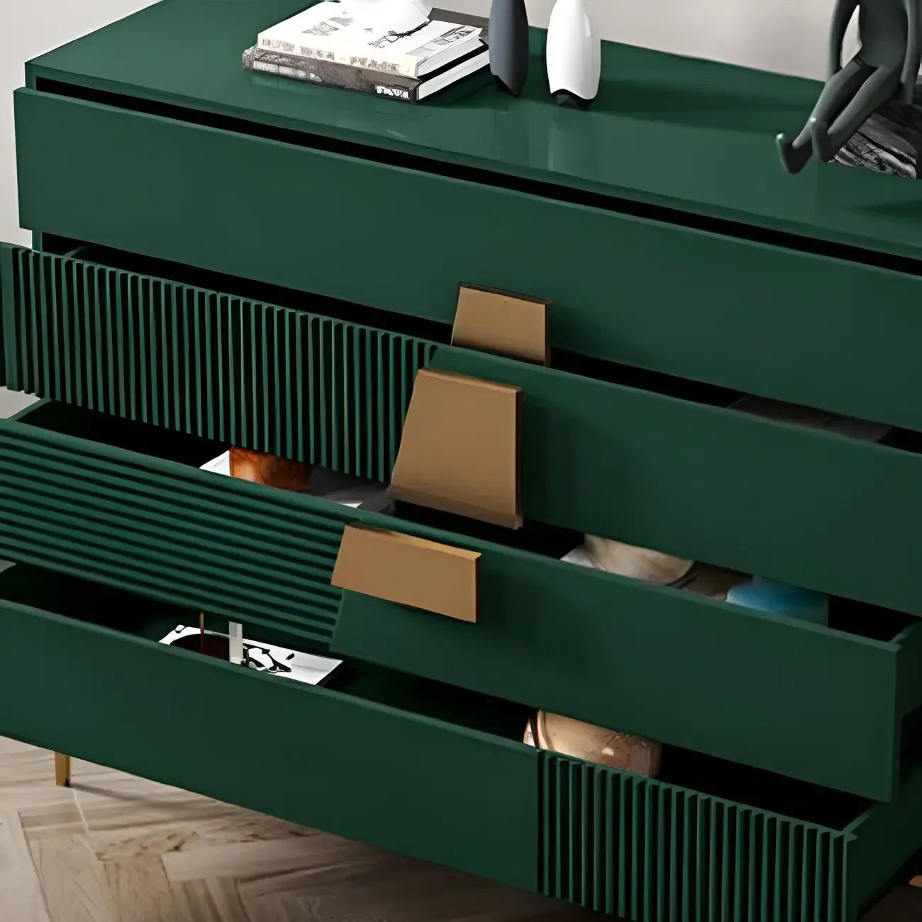 Buffet élégant en bois avec tiroirs, de couleur vert/gris