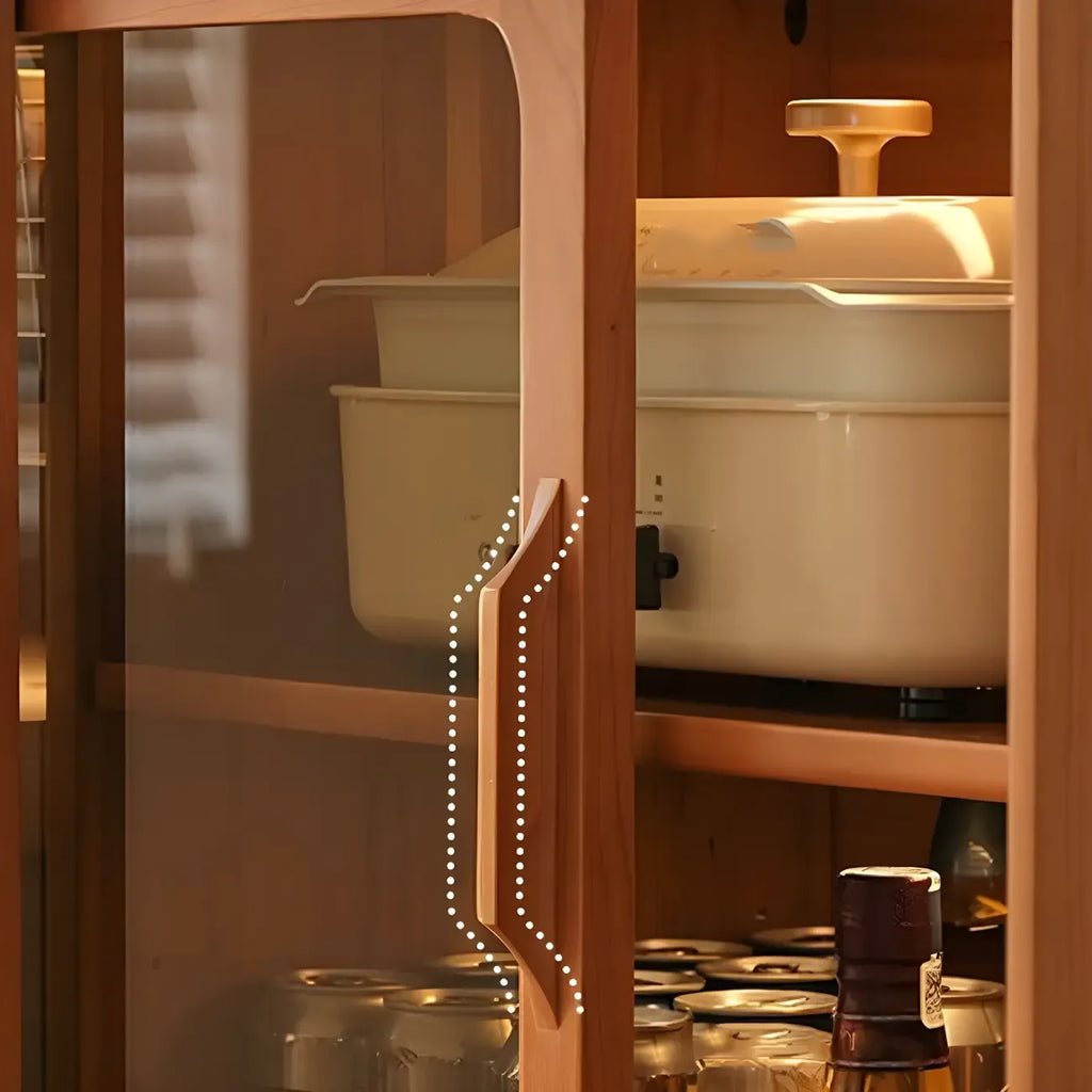Buffet moderne en pin brun avec portes vitrées
