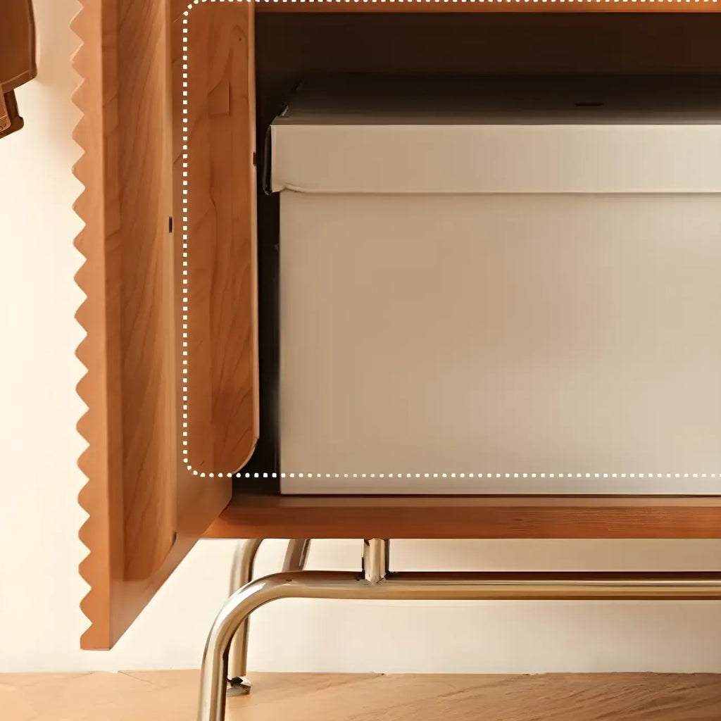 Buffet moderne en pin brun avec portes vitrées