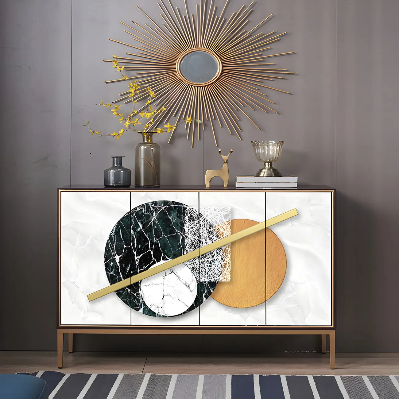 Buffet contemporain en bois blanc avec accents dorés