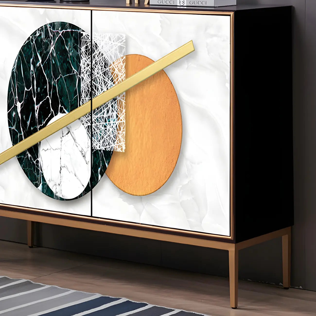 Buffet contemporain en bois blanc avec accents dorés