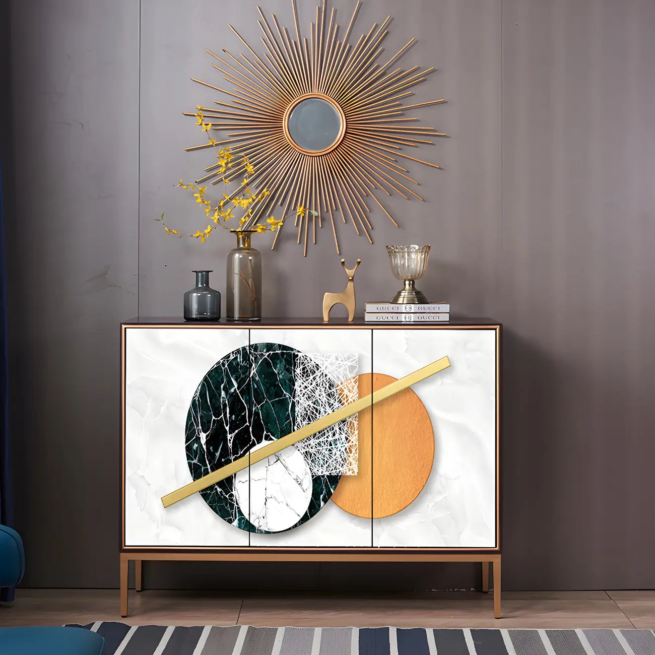 Buffet contemporain en bois blanc avec accents dorés