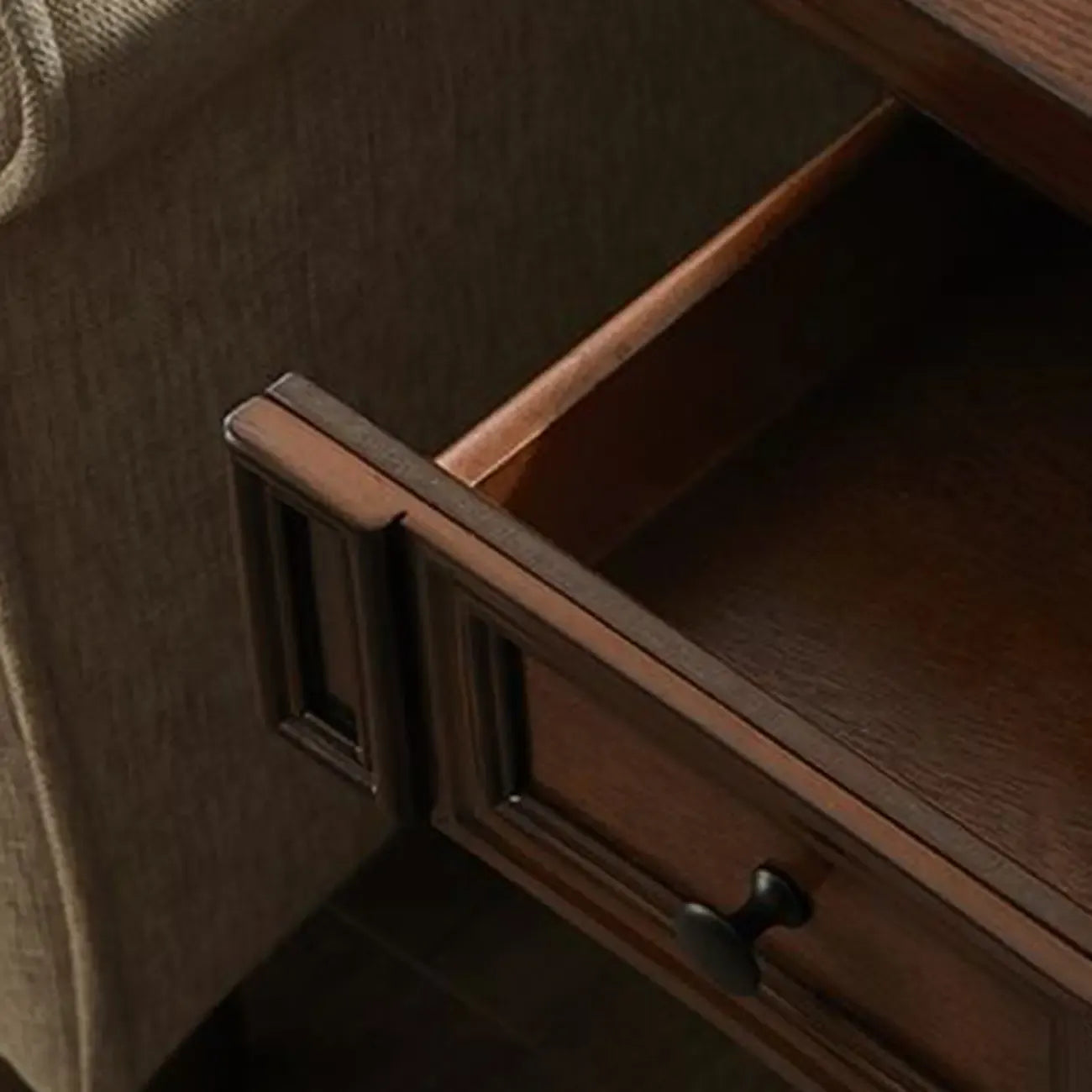 Table d'appoint en bois massif marron avec rangement pour salon