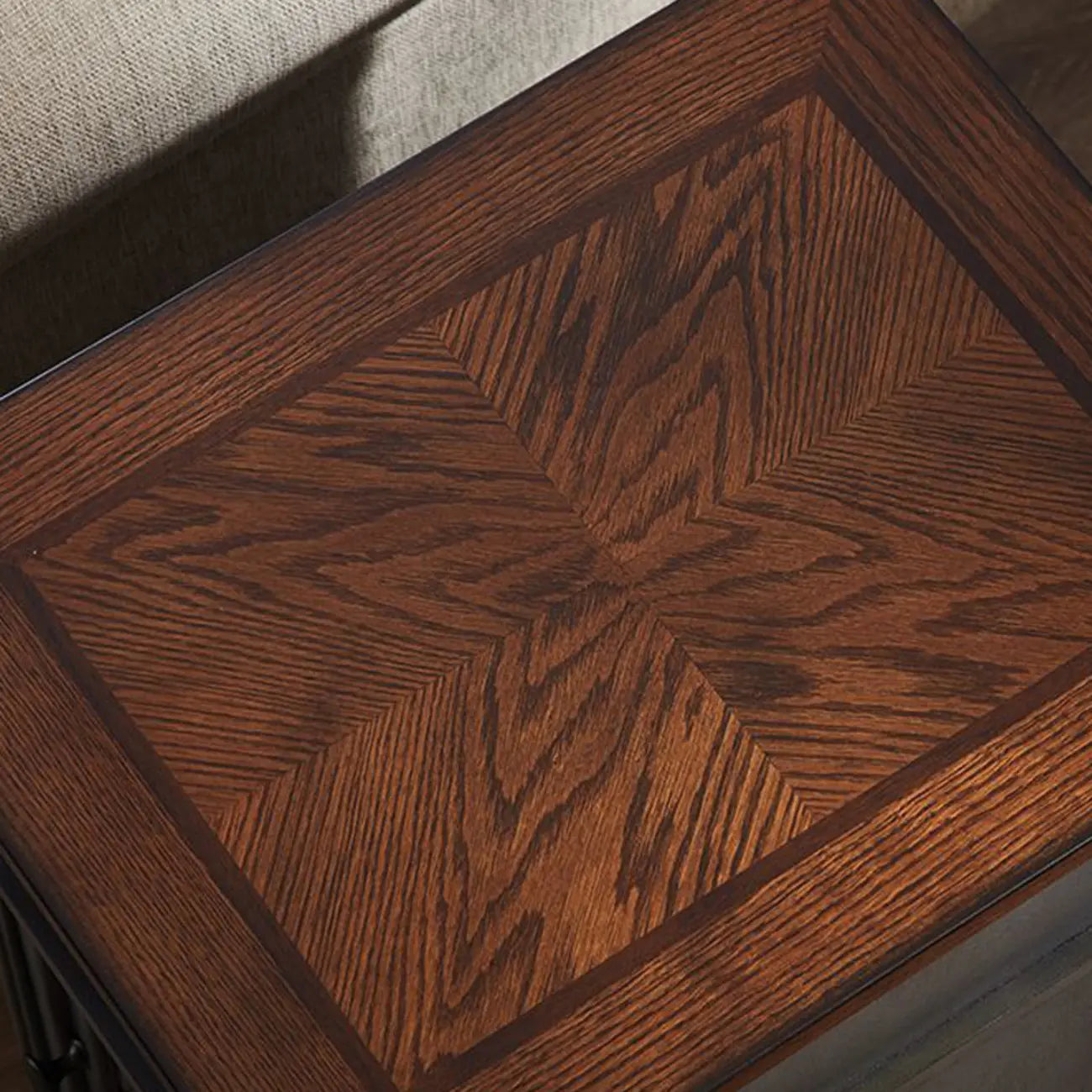 Table d'appoint en bois massif marron avec rangement pour salon