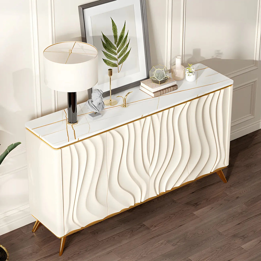 Buffet en bois blanc cassé glamour avec porte sculptée