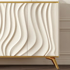 Buffet en bois blanc cassé glamour avec porte sculptée