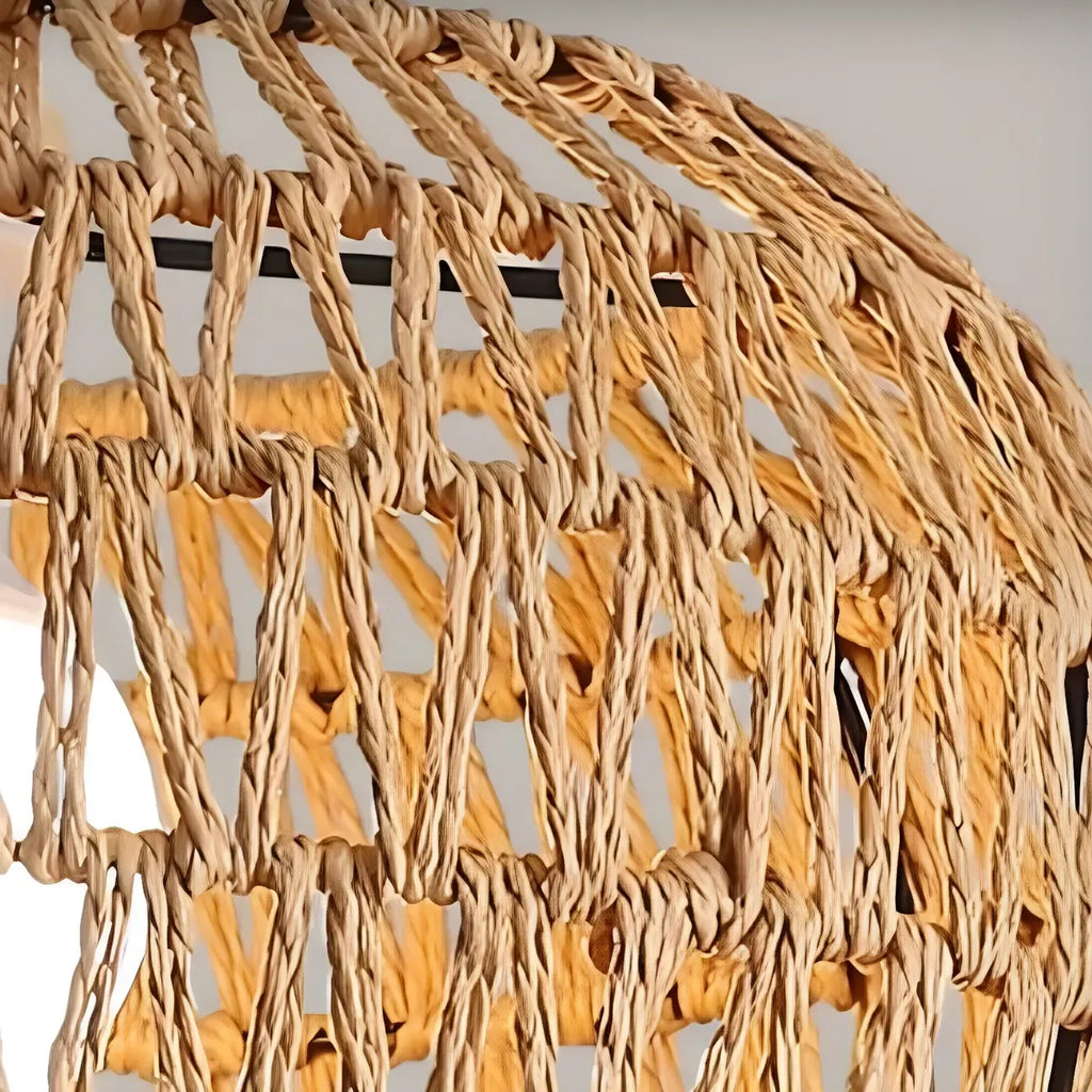 Suspension en rotin brun naturel pour une décoration de salle à manger moderne
