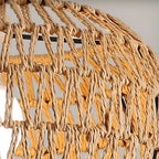 Suspension en rotin brun naturel pour une décoration de salle à manger moderne