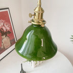 Suspension vintage en forme de dôme vert avec verre brillant pour salon