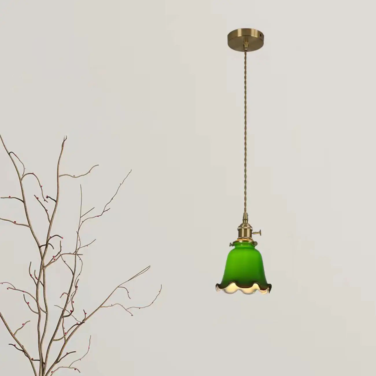 Suspension vintage en forme de dôme vert avec verre brillant pour salon