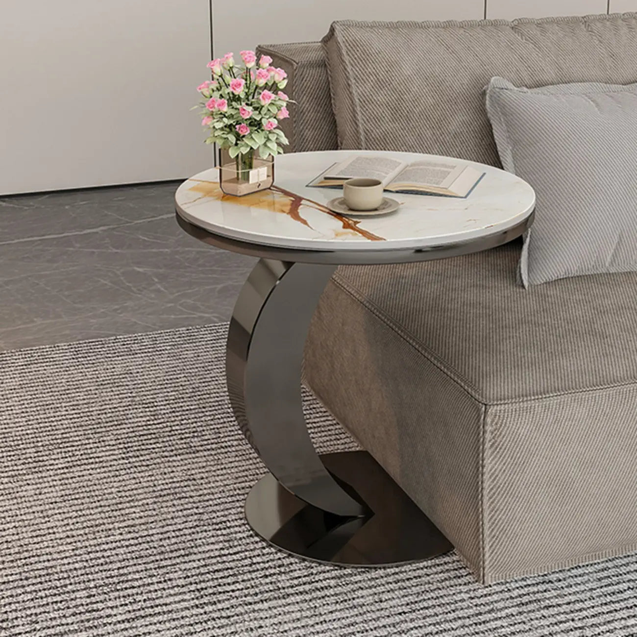 Table d'appoint ronde moderne en marbre en forme de C pour salon