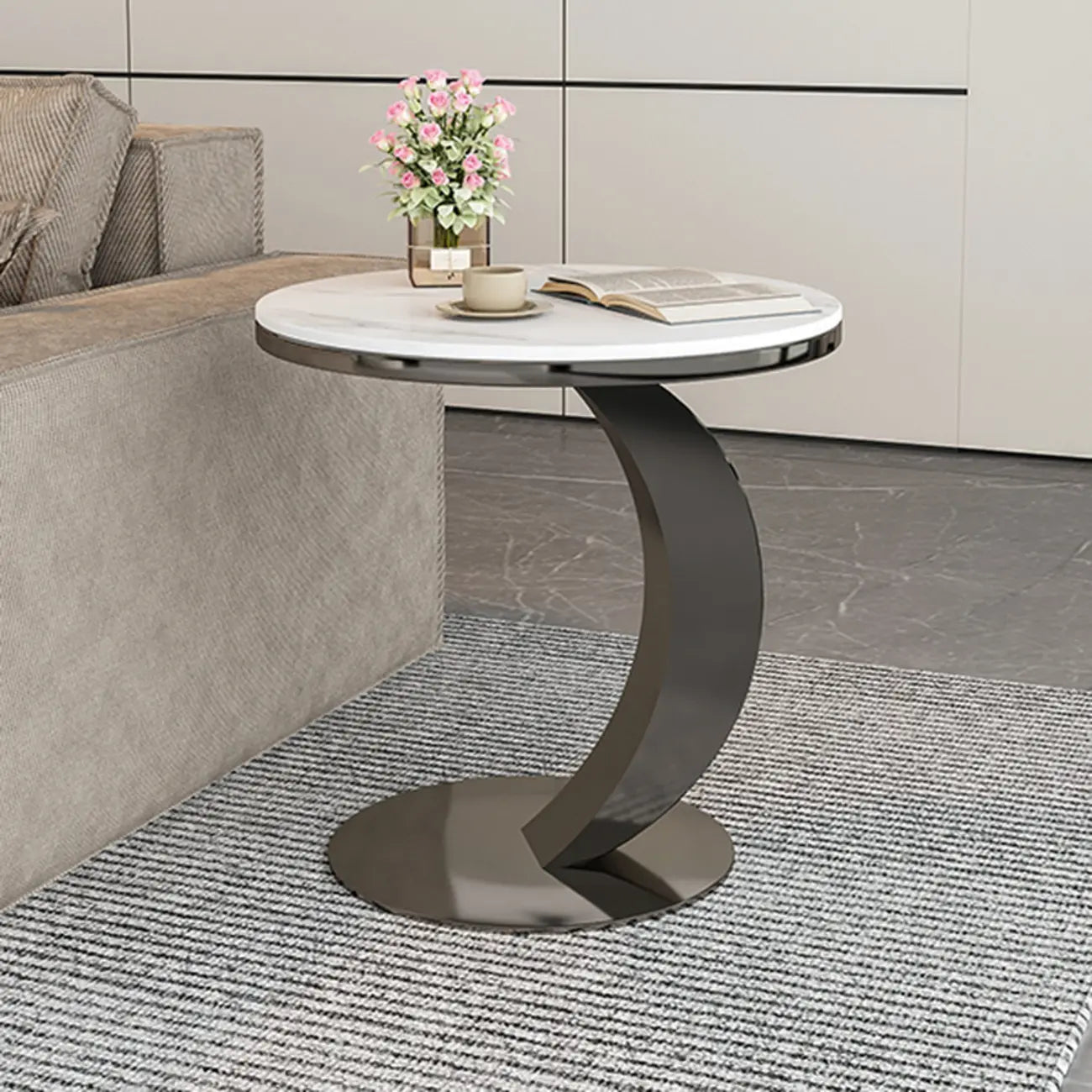 Table d'appoint ronde moderne en marbre en forme de C pour salon
