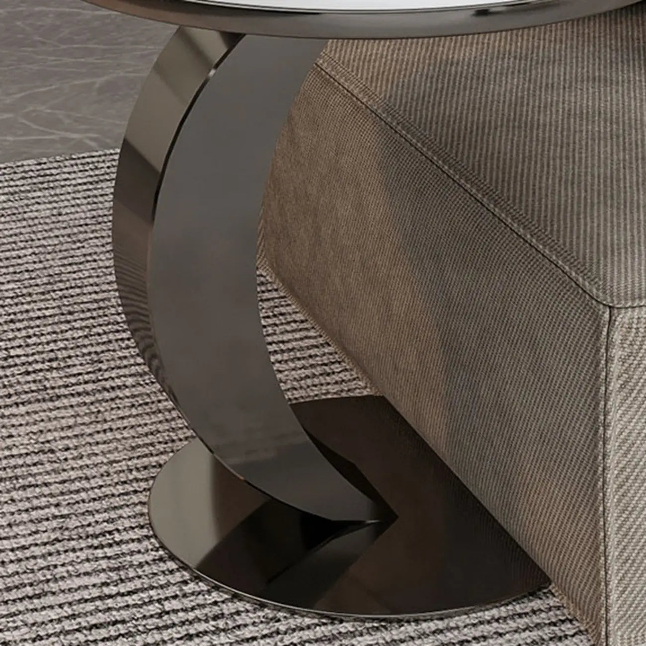 Table d'appoint ronde moderne en marbre en forme de C pour salon