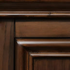 Table de chevet traditionnelle en bois brun avec tiroirs et rangement ouvert