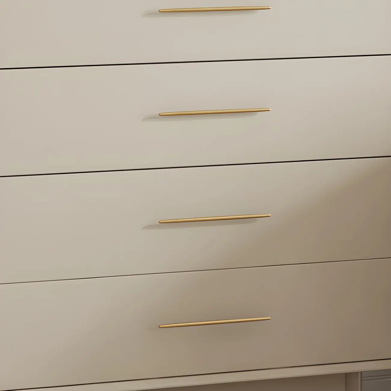 Buffet élégant en bois blanc avec tiroirs et portes vitrées