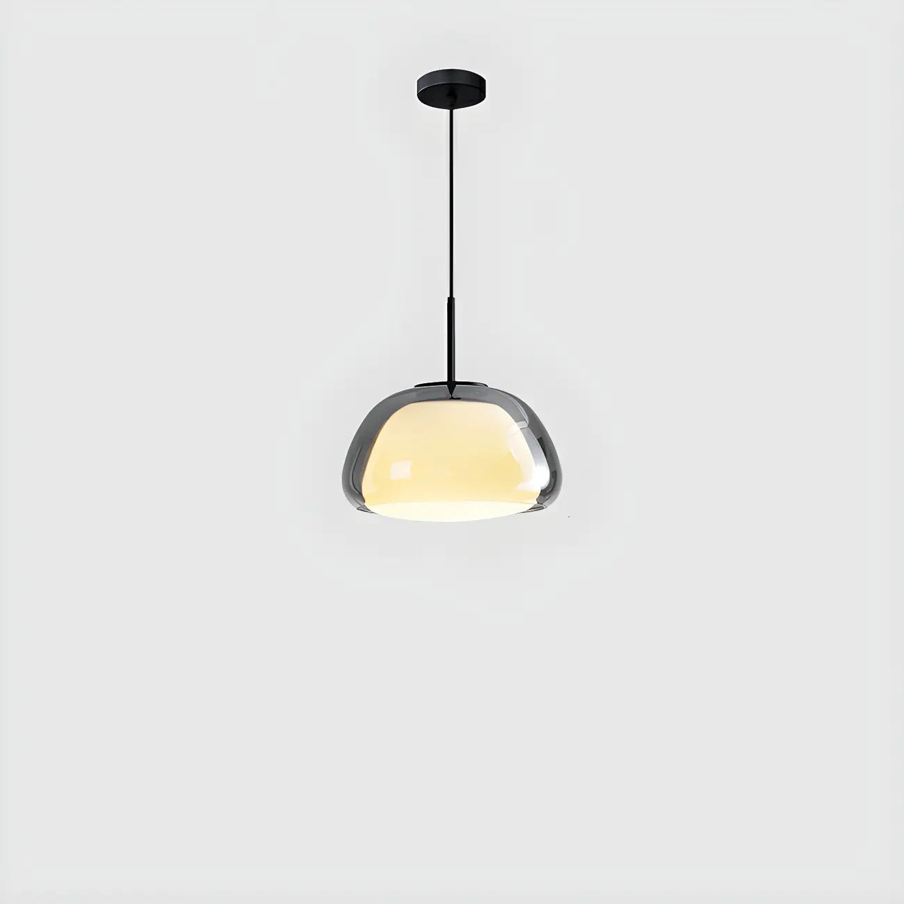 Suspension contemporaine en verre blanc gélatineux pour restaurant
