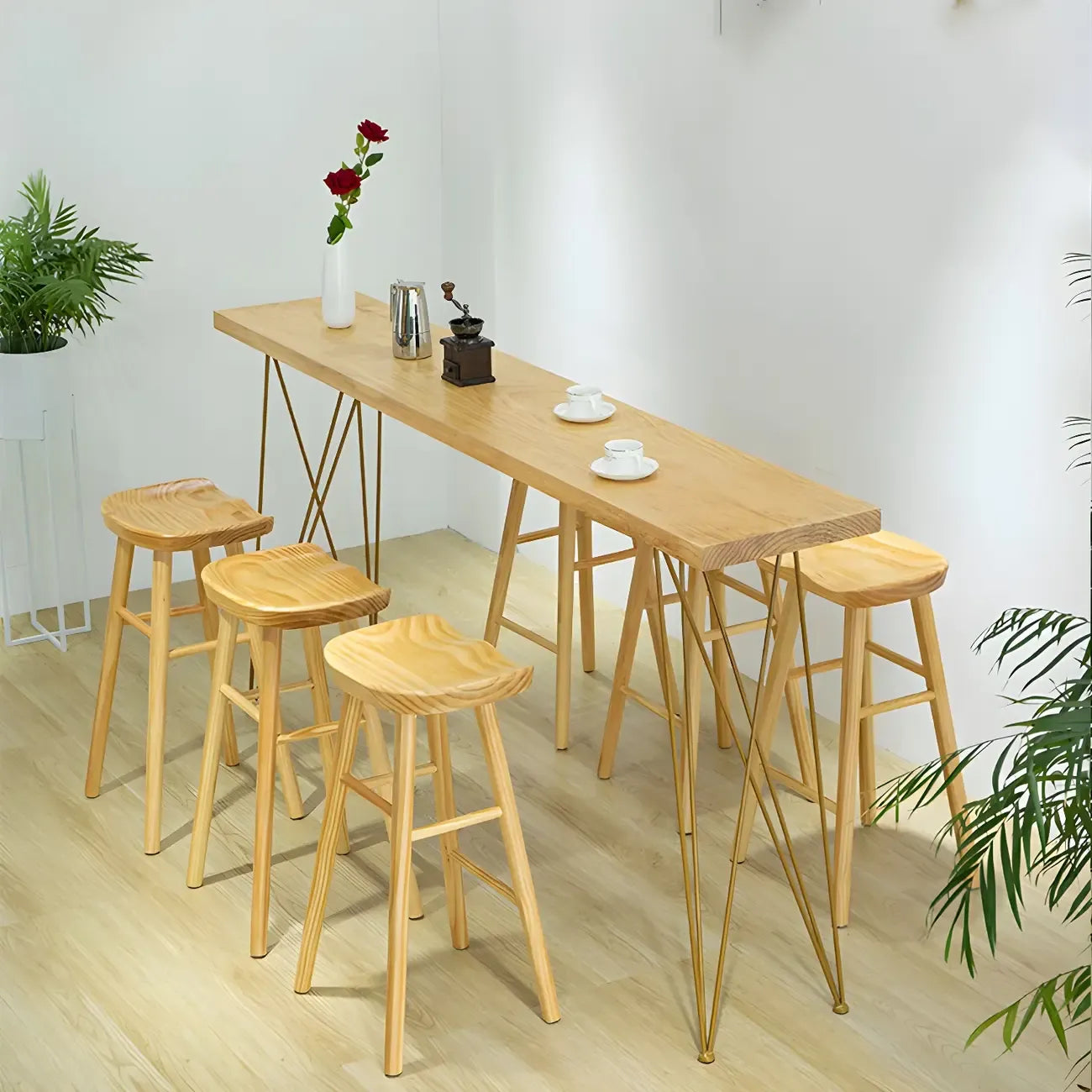 Élégante longue table de bar avec tabourets en bois