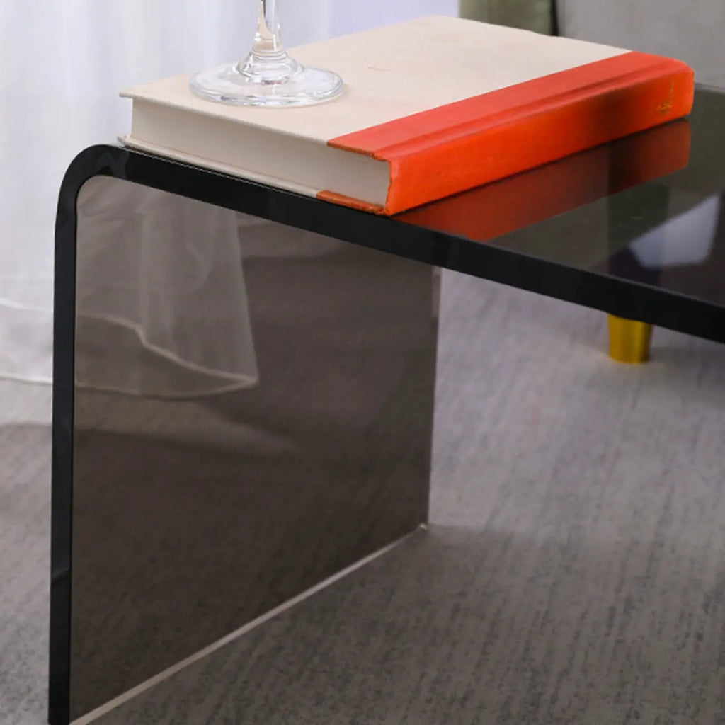 Petite table d'appoint en acrylique noir en forme de C pour salon