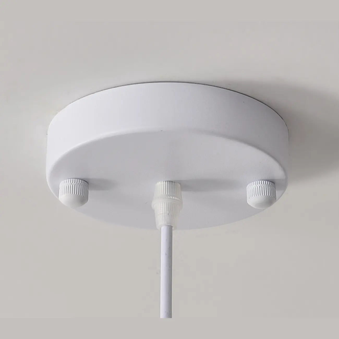 Lustre moderne et élégant à 4 lumières LED au design irrégulier