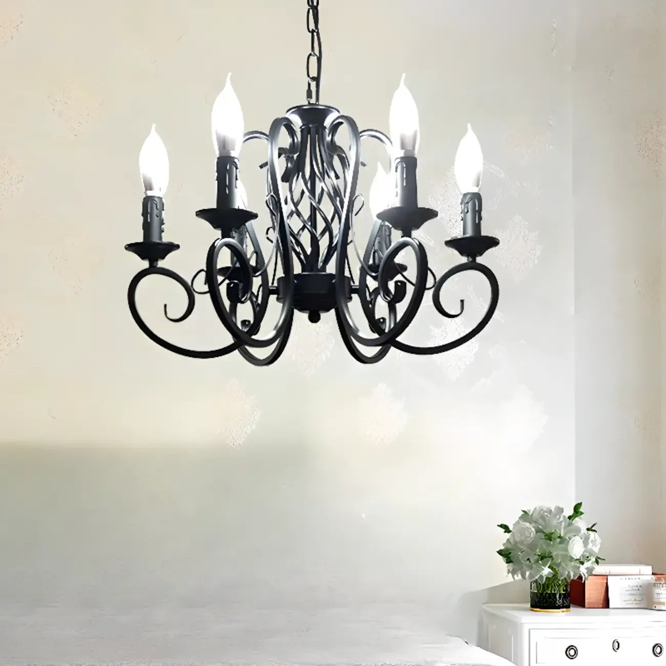 Lampadario vintage a 6 luci in ferro nero per un fascino semplice
