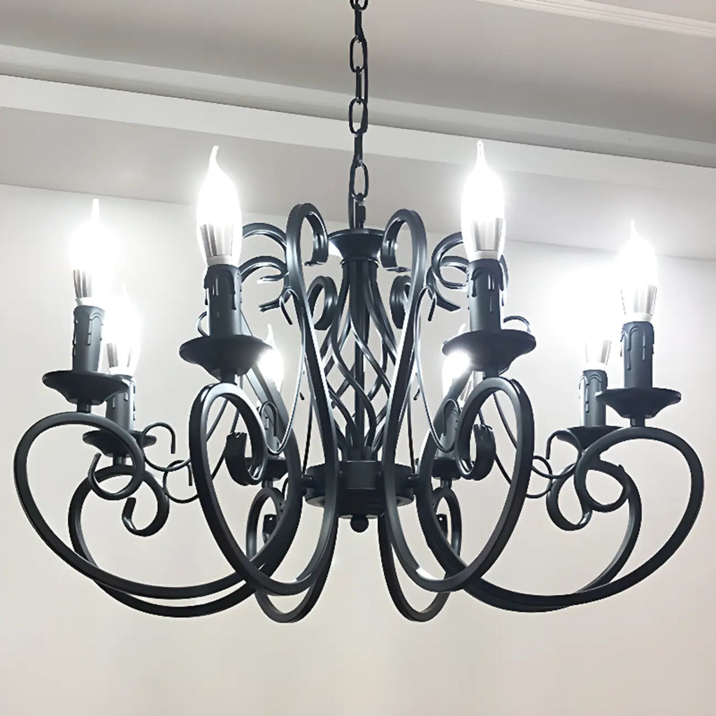 Lampadario vintage a 6 luci in ferro nero per un fascino semplice