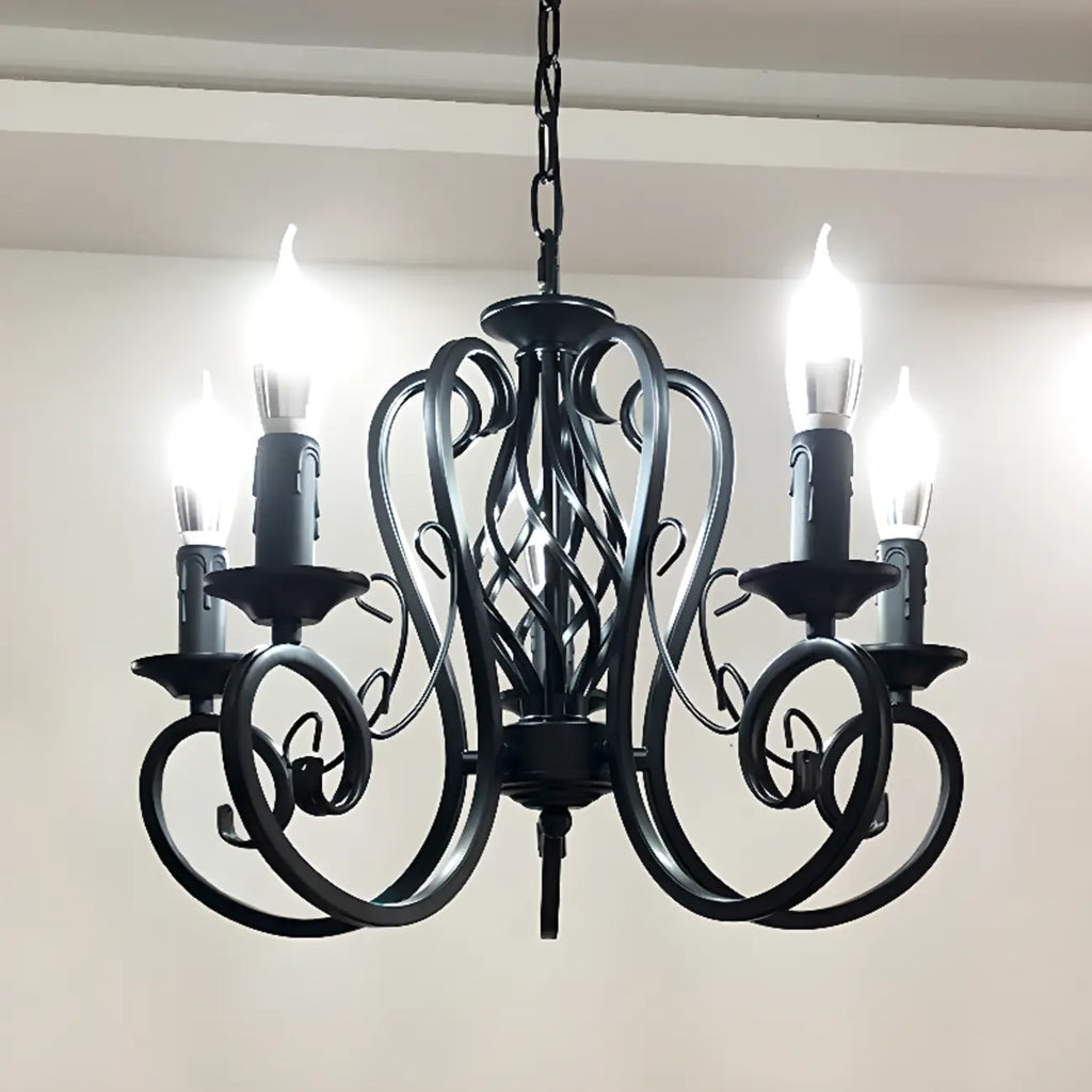 Lampadario vintage a 6 luci in ferro nero per un fascino semplice