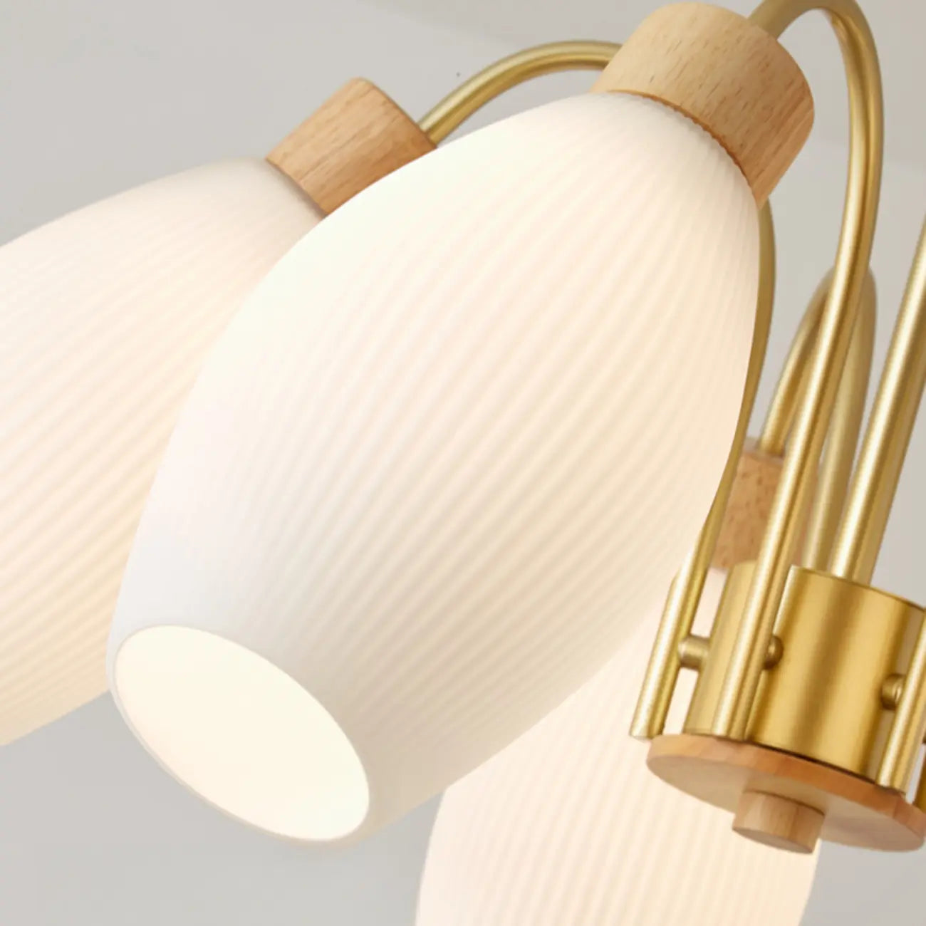 Lustre blanc moderne réglable avec abat-jour en verre