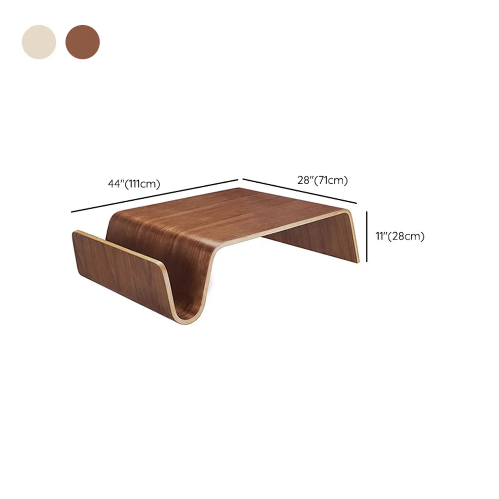 Table basse moderne incurvée en bois brun avec double piétement