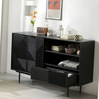 Buffet géométrique en bois noir avec tiroir et armoire