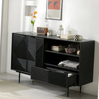 Buffet géométrique en bois noir avec tiroir et armoire