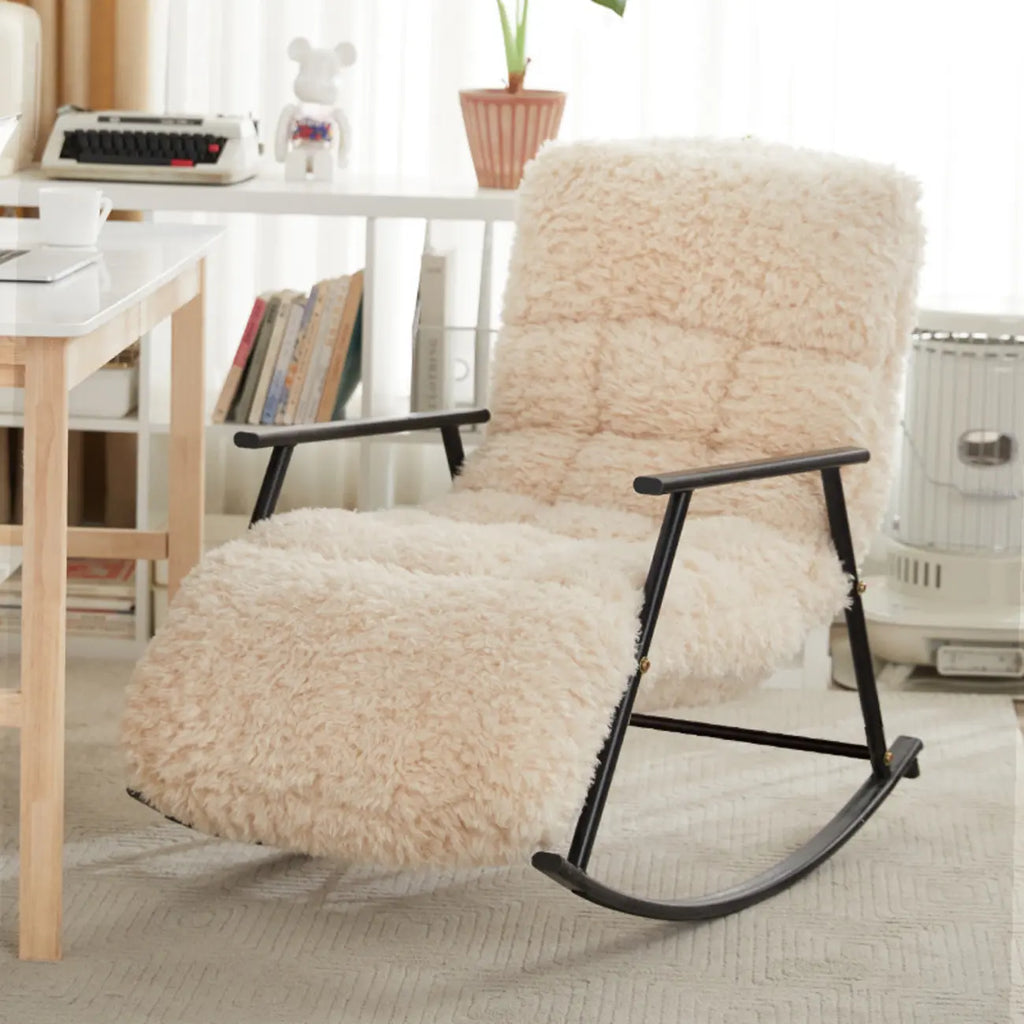 Fauteuil à bascule moderne en métal recouvert de coton blanc