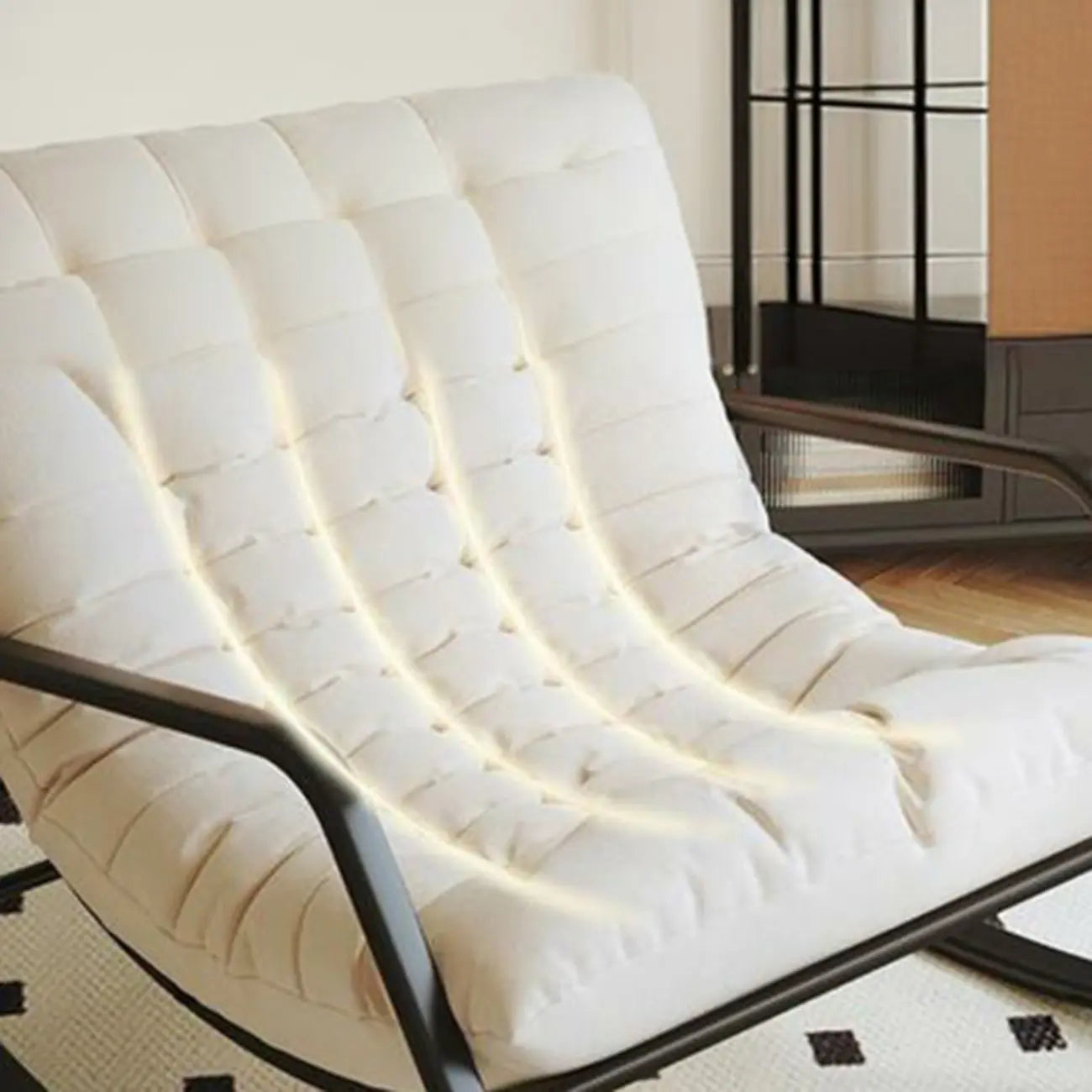 Fauteuil à bascule rembourré surdimensionné d'intérieur moderne