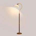 Lampadaire moderne avec abat-jour plissé pour salon