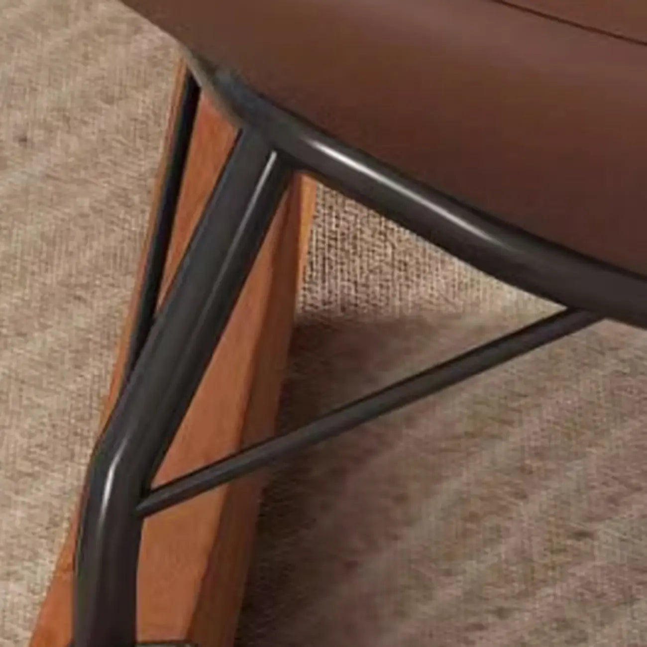Fauteuil à bascule ergonomique arrondi et rembourré pour salon
