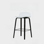 Tabourets de bar minimalistes en bois avec repose-pieds pour la cuisine