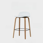 Tabourets de bar minimalistes en bois avec repose-pieds pour la cuisine
